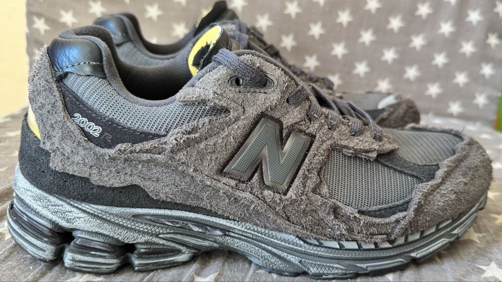 мужские фирменные кроссовки New Balance 2002r  protection pack оригинал