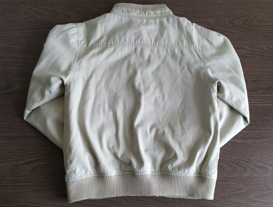 Куртка - вітровка