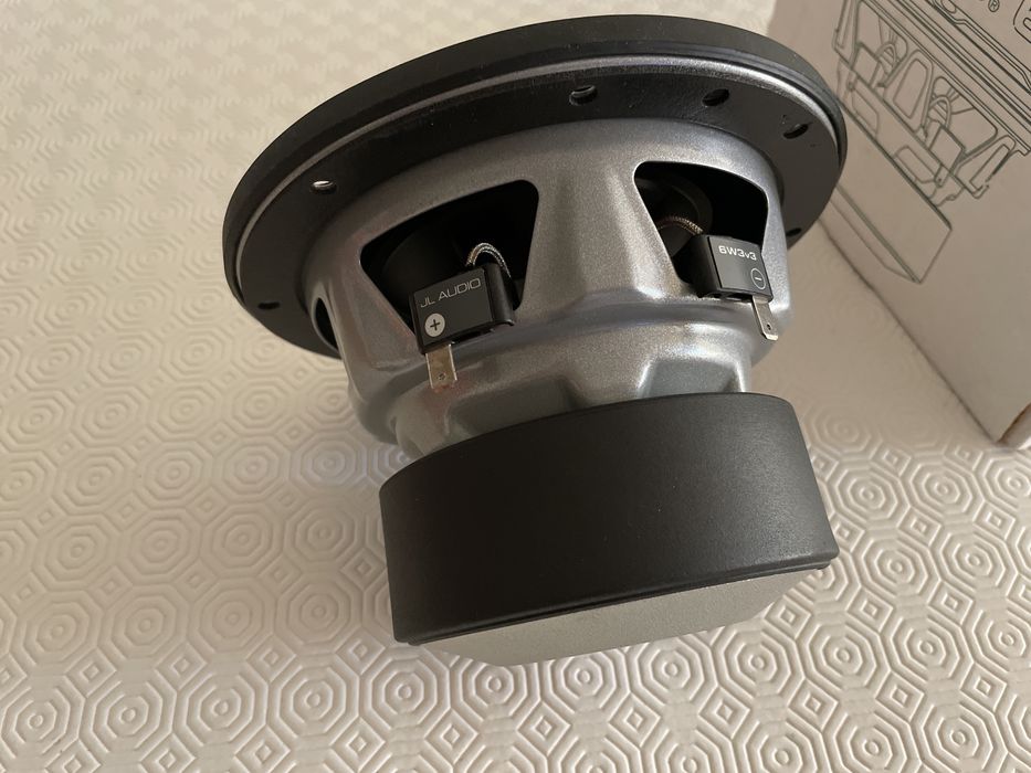 Subwoofer JL Audio 6W3 v3 NOVO