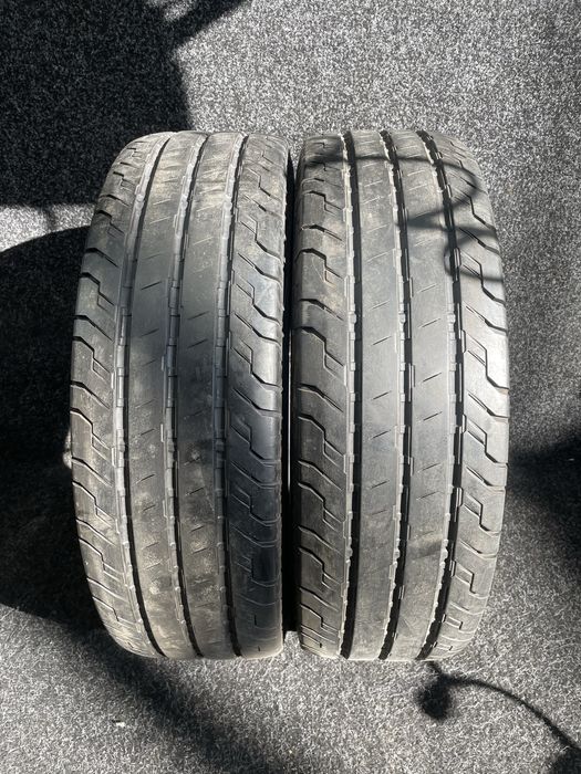 Continental 225/75R16C  Contivancontact 100