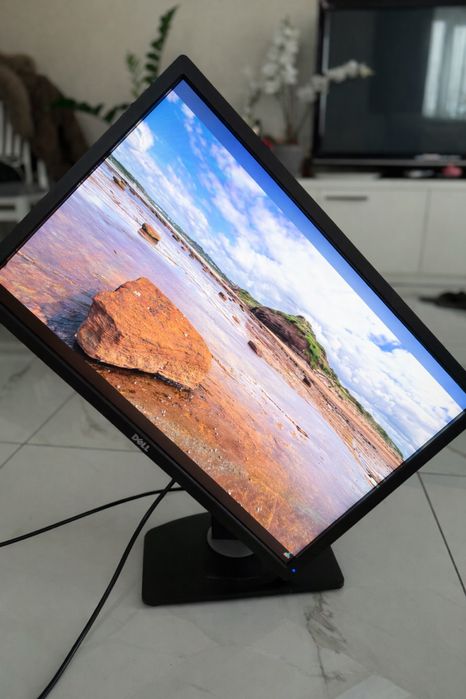 Монітор DELL U2412mc