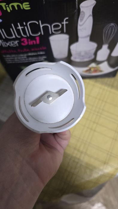 Блендер 3 в 1  повністю справний