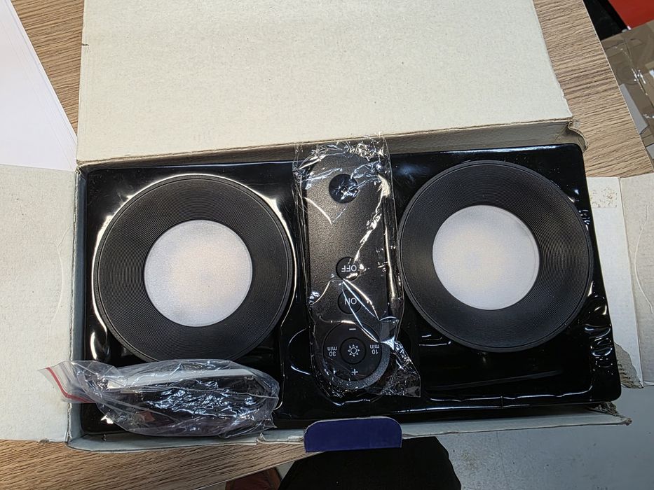 Zestaw bezprzewodowych lampek LED