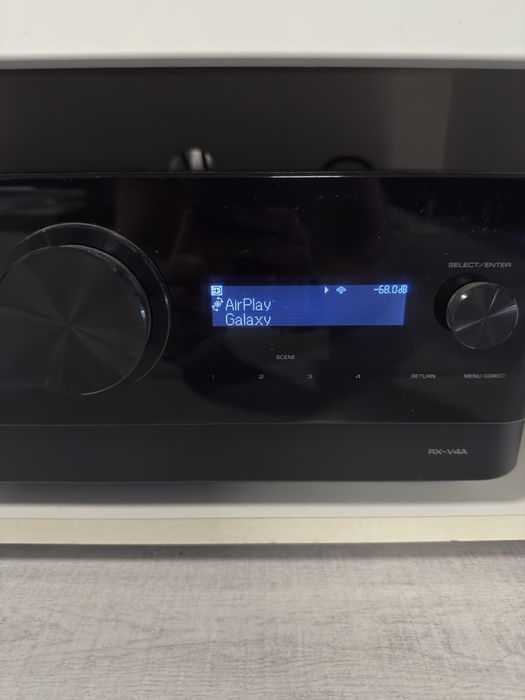 Amplituner Yamaha  rx-v4a