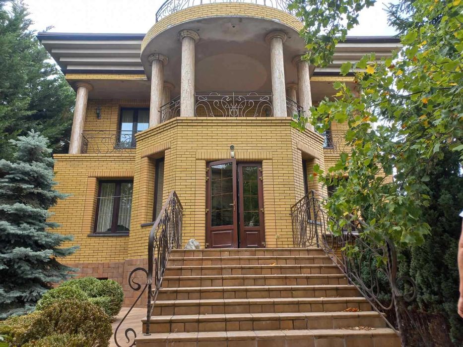 Продам 4-х этажный дом в Черноморке (Царское село), 5 мин до моря