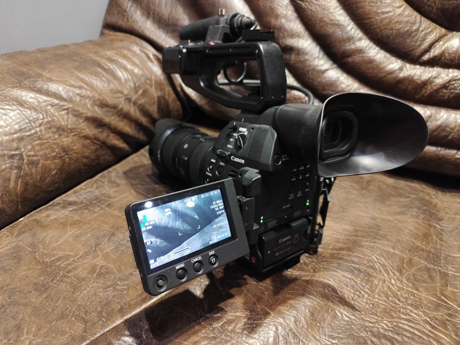 Kamera Canon C100 mark II+sigma 18-35.1.8