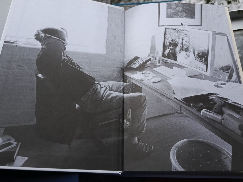 Стів Джобс Волтер Айзексон Біографія засновника компанії Apple епл