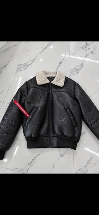 Куртка-бомбер Alpha Industries