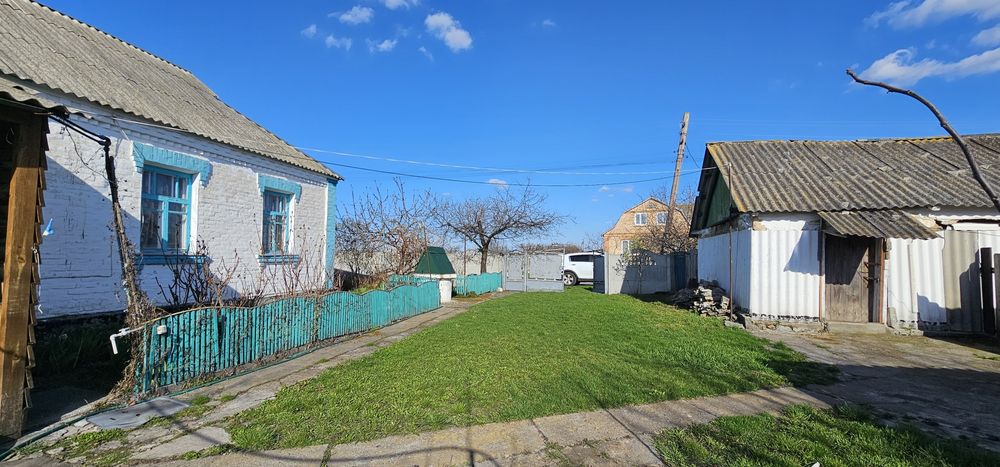 Продаж будинку с Савинці,вихід до ставка