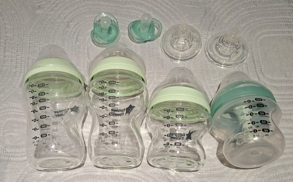 Biberons Philips avent/ Lansinoh/ Tommee tippee