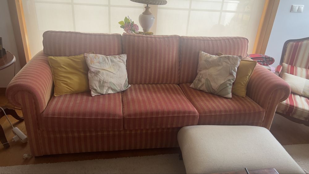 Conjunto de sofa e maples