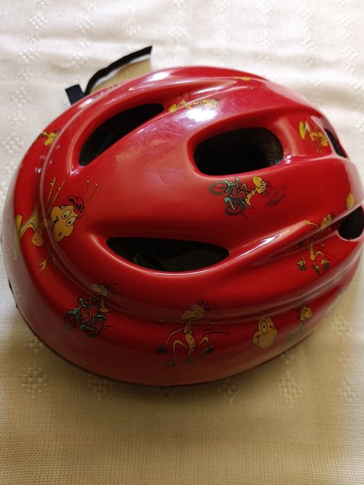 Kask dziecięcy 52-56 ochronny lekko uszkodzony styropian