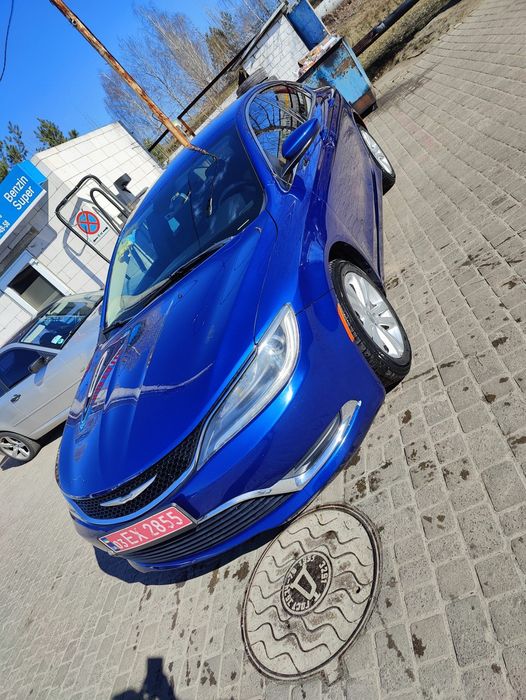Продам Chrysler 200