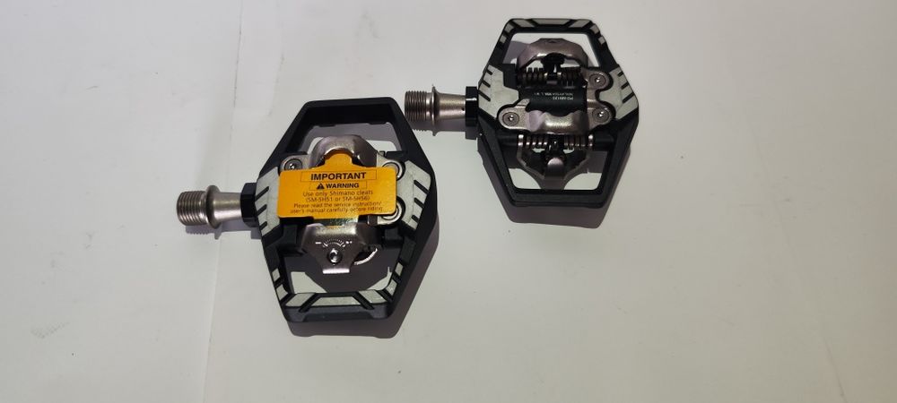 Pedais Shimano XT plataforma