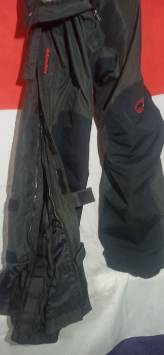 Мужские трекинговыелыжные брюки MAMMUT  Extreme Gor-Tex раз.46-52.