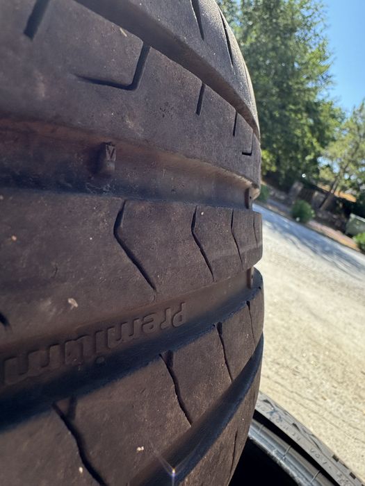 Pneus semi novos-225/45R18 95Y (CONTINENTAL)