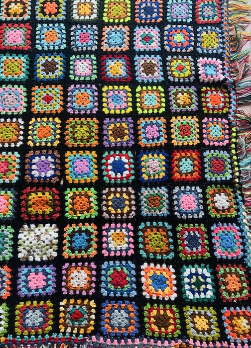 Patchwork. Przędza. Frędzle.