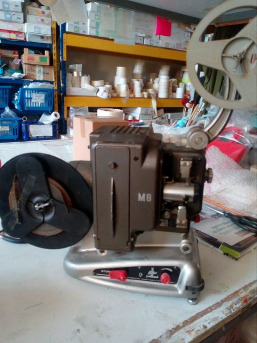 Máquinas .de Filmar e Progetar