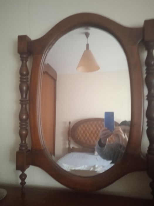 Espelho de mobília de quarto, muito muito lindo, moldura em madeira