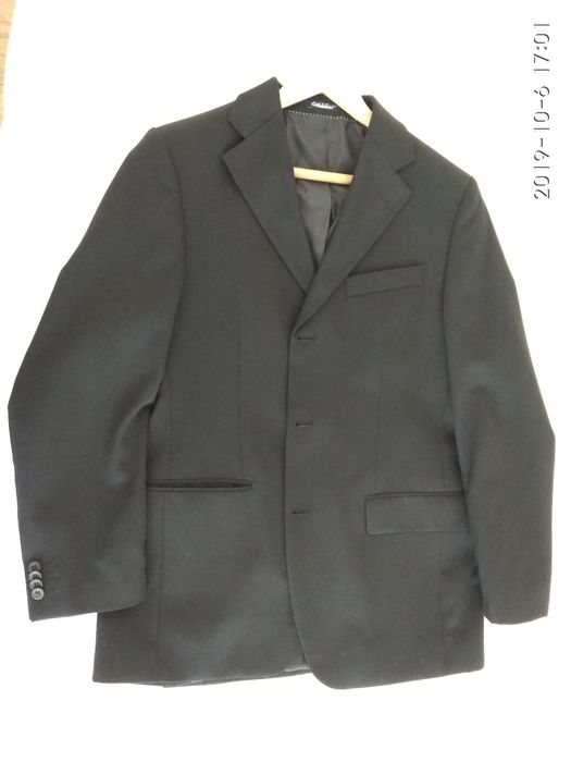 Fato (52) rigorosamente novo