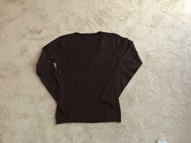 Camisola castanha com decote em V “just urban”