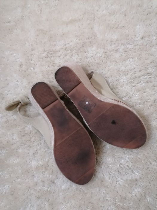 Sandálias Salto Cunha