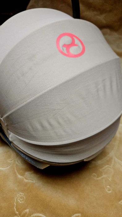 Babycoque Cybex Cloud Z edição limitada "one love" Karolina Kurkova