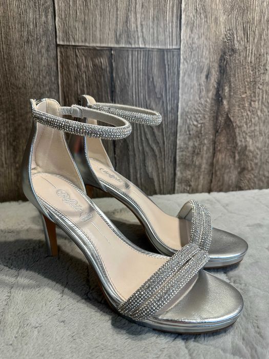 sandały damskie na słupku buffalo 39