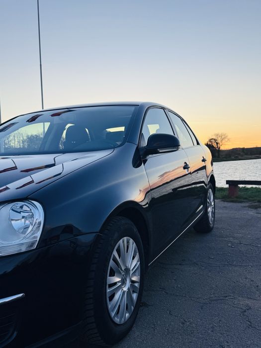 В продажі - Volkswagen Jetta 2010