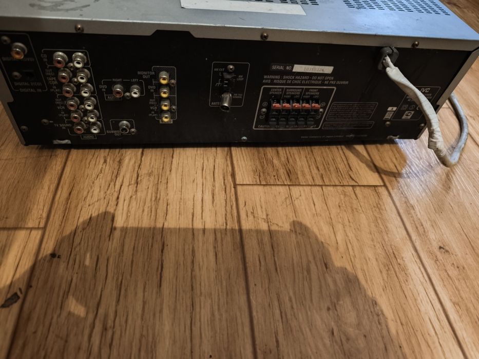 Amplituner JVC  uszkodzony