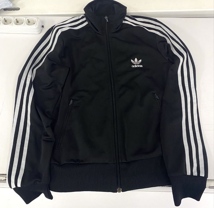 Олимпийки адидас мастерка adidas zne поставка вещей реп хип хоп бомбер панамка carhartt wip пятипанелька y2k wu tang og obey sk8 обей анорак зип nike