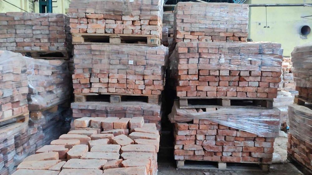 Продам Цегла б/в