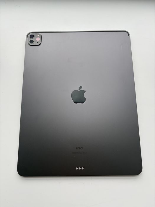 iPad Pro 12.9 (4-го покоління) на 256 GB Wi-Fi Space Gray