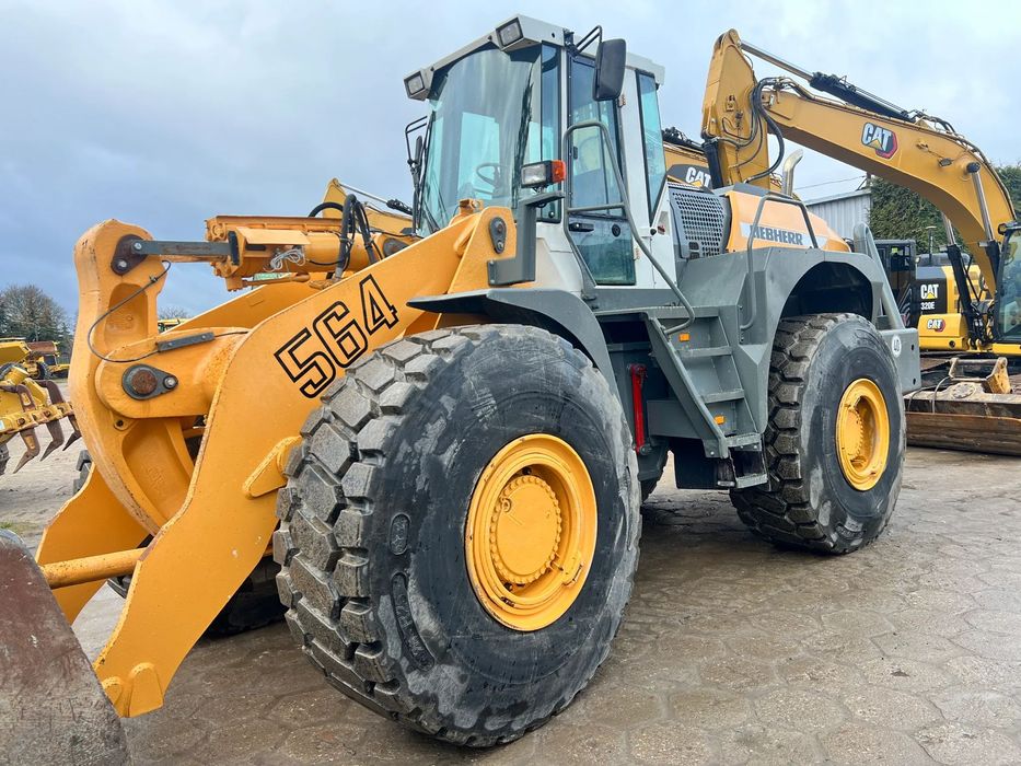 Liebherr ładowarka kołowa L564 Nowe Opony, Gotowa do pracy, 4m3, wytulejowana. KLIMA