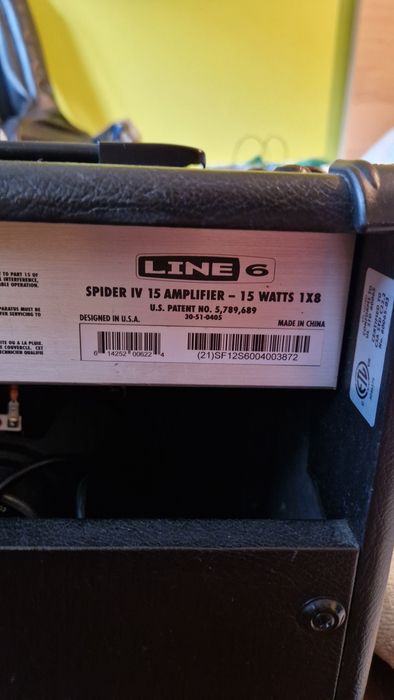 Amplificador Line 6 Spider IV 15W
