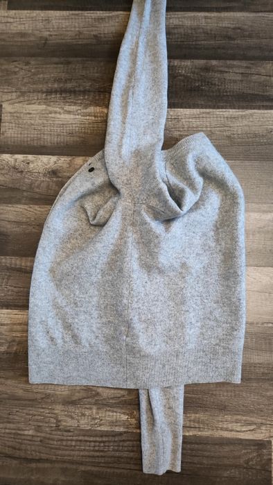 klasycny,prosty  kardigan UNIQLO 100% kaszmir