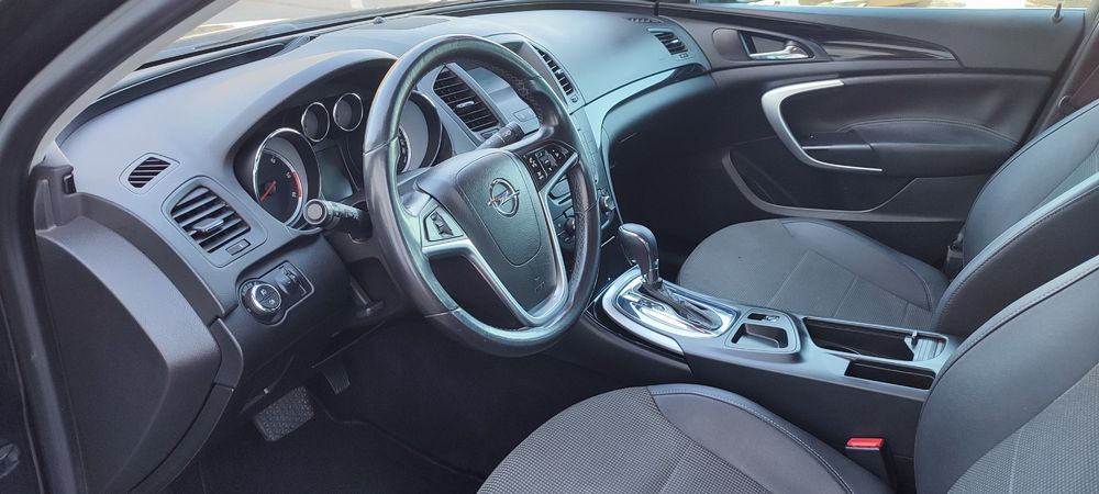Opel Insignia 2011 Gasóleo e automático