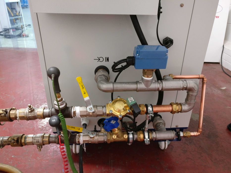 Agregat wody lodowej (Chiller) marki ICS iC303