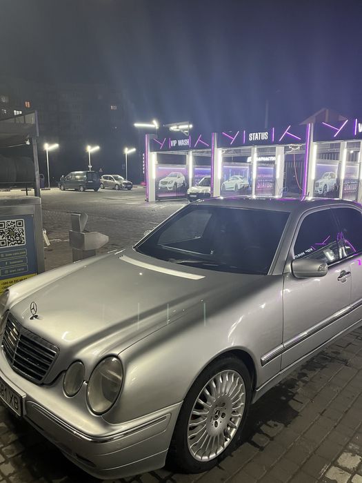 Mercedes-benz e210(живий) 3.2 cdi elegance 2001рік рестайлінг. 200кс
