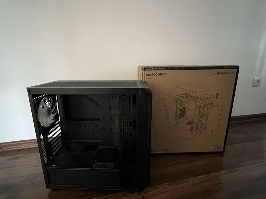 Endorfy arx 700 ARGB