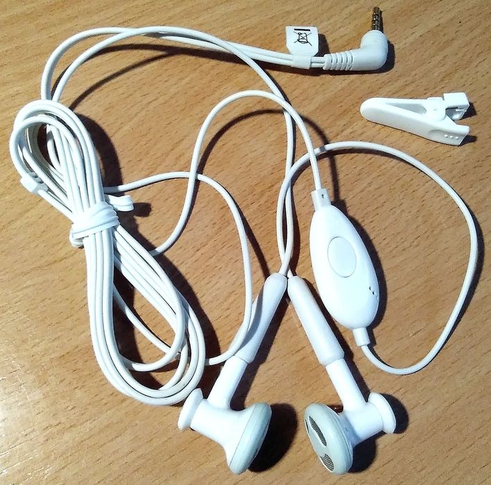 MOTOROLA SYN 1308A, Stereofoniczne słuchawki przewodowe, białe.