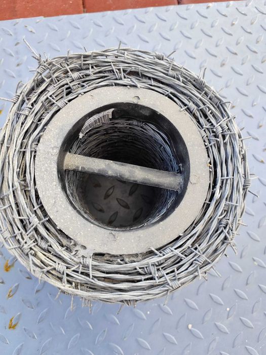 Rolo arame farpado 250M