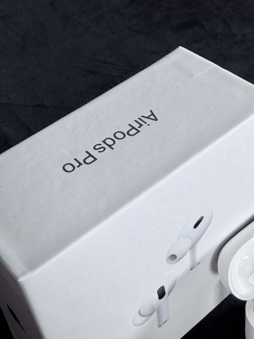 AirPods Pro com Cancelamento de Ruído