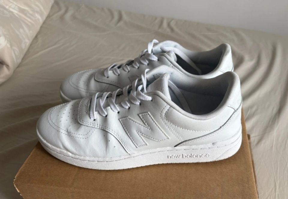 Męskie białe buty skórzane New Balance sportowe sneakersy 43