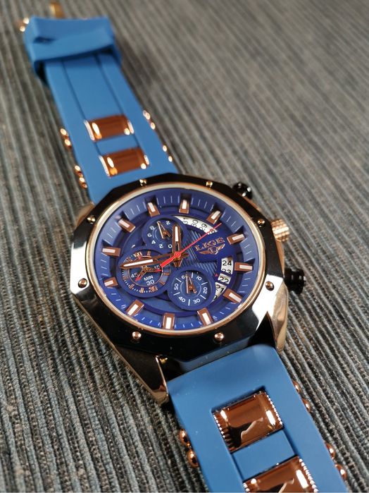 Relógio Lige de Quartzo. Com cronógrafo funcional. Azul e Dourado.