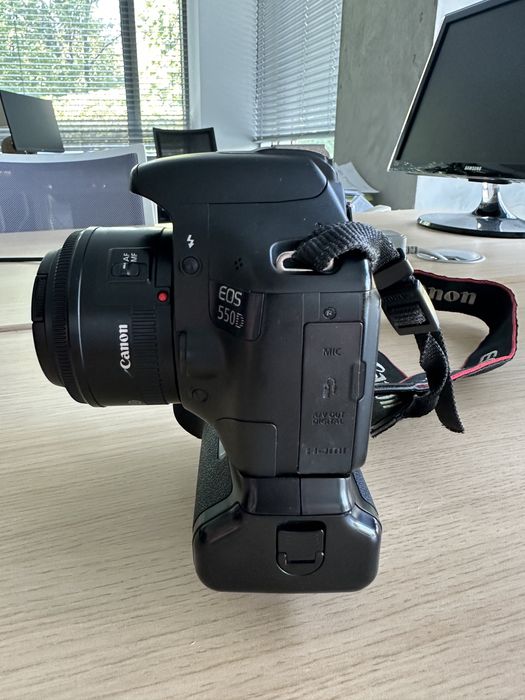 Фотокамера Canon 550d body або з обʼєктивом