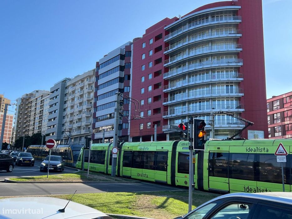 Lugar de Garagem Avenida da República Gaia - em frente ao Metro