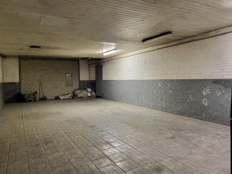 Прода  Помещение ул Харьковская, Ремонт, 27 сот земли