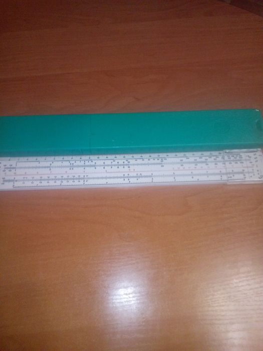 Логорифмическая линейка.