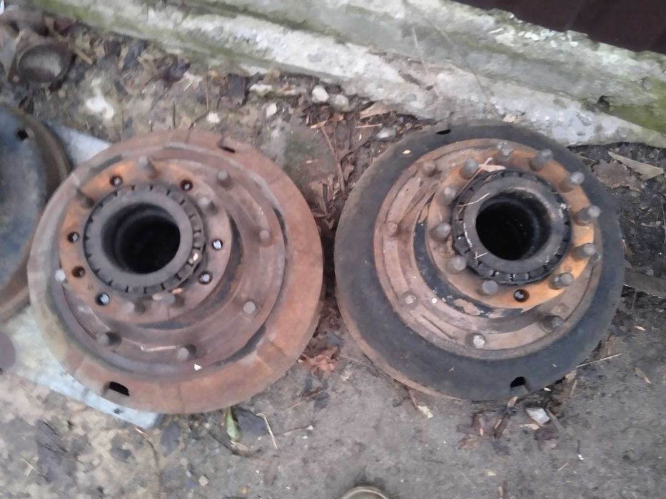 полуось c cтупицами заднего моста ЗИЛ 130